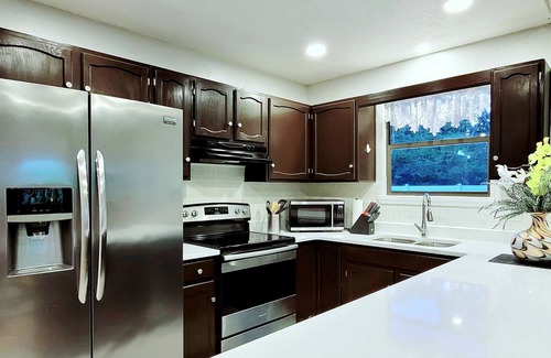 Westside House | Sierra Garden with private pool