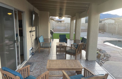 Sierra Vista House | Sierra Vista Getaway Home, Private pool, Great Room