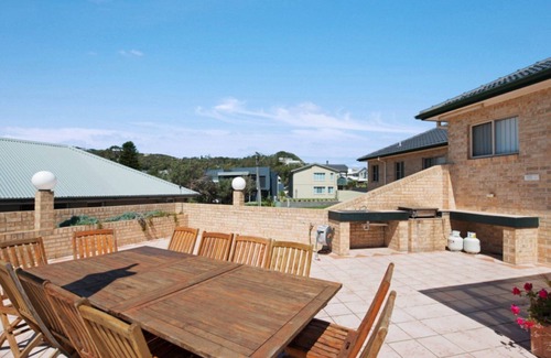 Copacabana House | Siesta by the Sea - Beachside Retreat