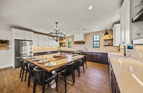 Siesta Key House | Siesta Delight: Pool w/Spa & Slide, Walk to the Beach, Family Friendly, Views