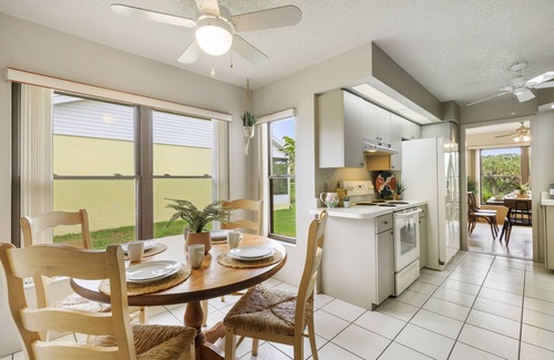 Fruitville House | Siesta Key Serenity: Home with Heated Pool, Pond View Oasis in Heart of Sarasota