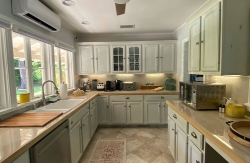 South Sarasota House | Siesta Key Waterfront Estate heated Pool Privacy!