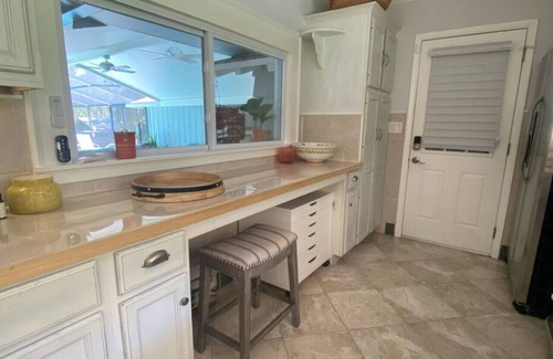 South Sarasota House | Siesta Key Waterfront Estate heated Pool Privacy!
