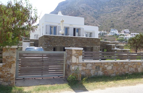 Kamares House | Sifnos Cycladic villa