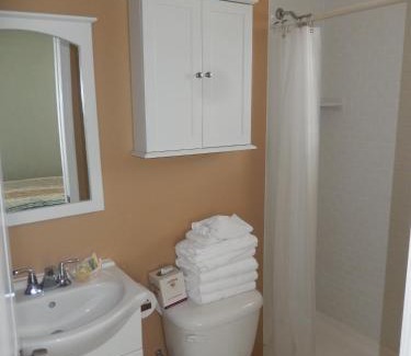 North End Hotel | Sifting Sands Motel