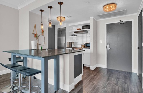 Coconut Grove Condo | Sight of SAIL Boats! Tranquil 1/1.5 Coconut Grove