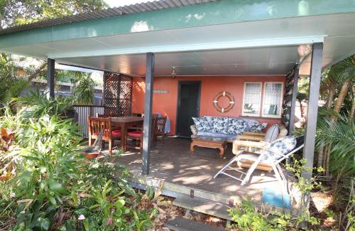 Brisbane Waterfront House | Signal Cottage