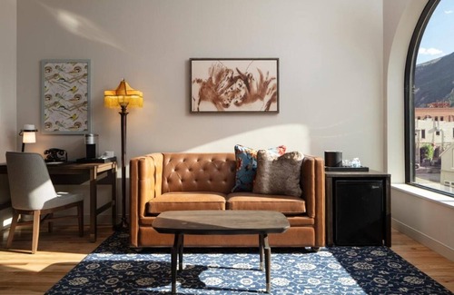 Glenwood Springs House | Signature View, Hotel Maxwell Anderson, Cozy Brewpub, Walk to Hot Springs Pool