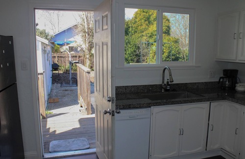 Menlo Park House | Silicon Valley Home - Spacious Family & Business Home Near Meta HQ & Stanford