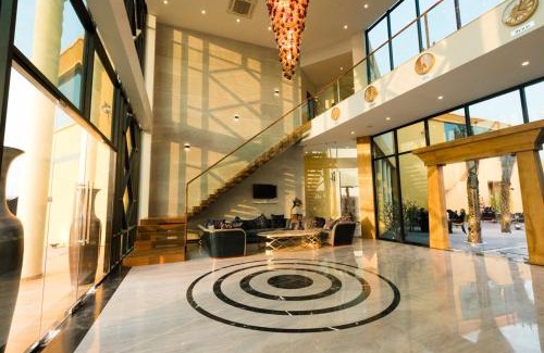 Olpad Hotel | Silk Club