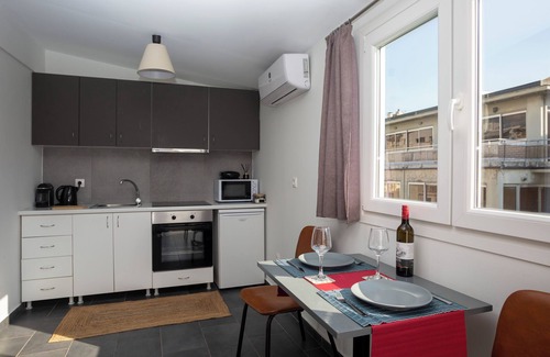 Kerameikos Apartment | Silk Mill Metaxourgeio, Athens Centre