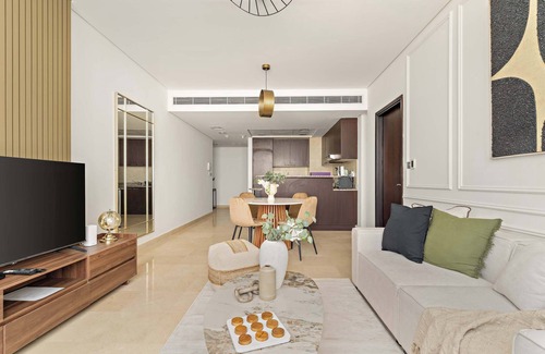 Bur Dubai Apartment | Silkhaus Comfy 1BDR | Sky Gardens in DIFC | NEW!