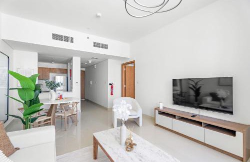 Abu Dhabi Apartment | Silkhaus Mid Floor 1 BDR Near Reem Mall