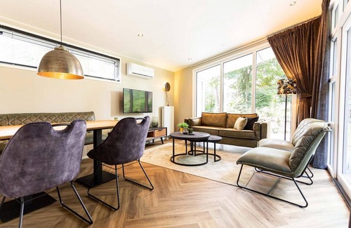 Garderen Ski Chalet | ✓ Silva on Resort Veluwe ✓ Holiday home for 4 people ✓ Located in Garderen (Gelderland) ✓ Holiday park on the Veluwe ✓ Book directly with the park
