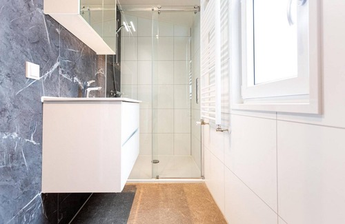 Garderen Ski Chalet | ✓ Silva on Resort Veluwe ✓ Holiday home for 4 people ✓ Located in Garderen (Gelderland) ✓ Holiday park on the Veluwe ✓ Book directly with the park