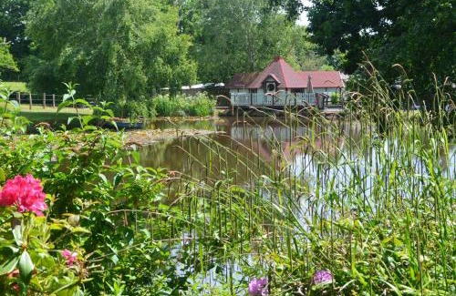 Lytchett Matravers Other | Silver Birch Cabin, Bulbury Farm