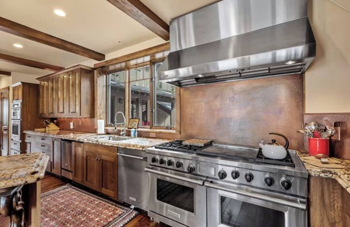 Steamboat Springs House | Silver Fox Lodge - Luxury Mountain Estate - Sleeps 21