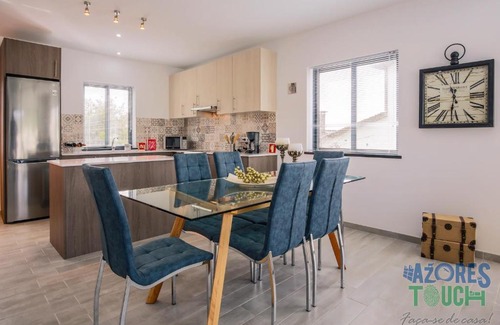 Angra do Heroismo House | Silver Gate Home