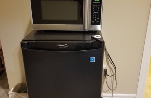 Haliburton Hotel | Silver Maple Motel