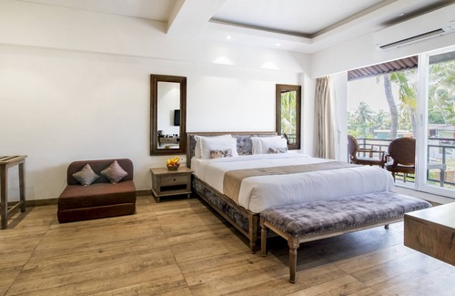 Karal Hotel | Silver Oak Tropical Resort By Bay Hotels