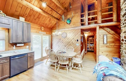 Trenton Cabin | Silver's Log Cabin, Fire Pit, Acadia National Park