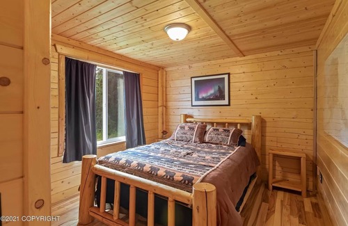 Sterling Cabin | Silver Salmon Lodge