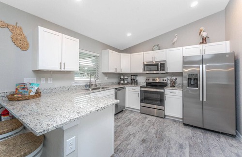 Englewood East House | Silver Sands on Magee – Pet-Friendly 3BR/2BA Englewood Retreat Near Gulf Beaches