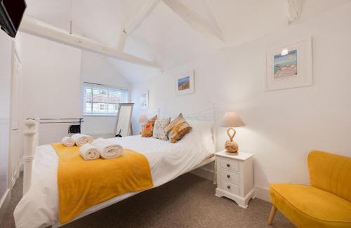 East Runton House | Silvergate Cottage
