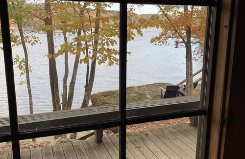 Crane Hill House | Silverock Smithlake- wonderful views sleeps 10 - 2 pools, pet friendly