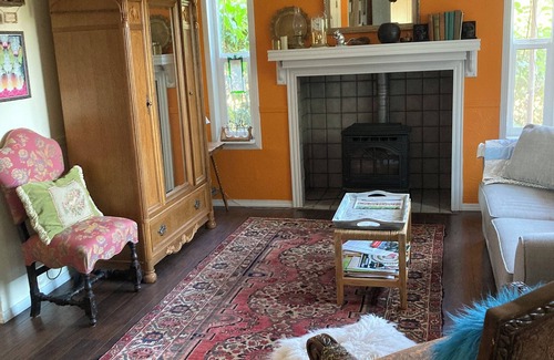 Silverton House | Silverton Guest Cottage in the country