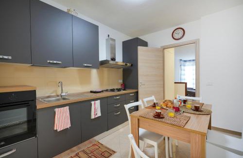 Municipio 3 Apartment | Silvia's Apartment with parking - 400m from sea
