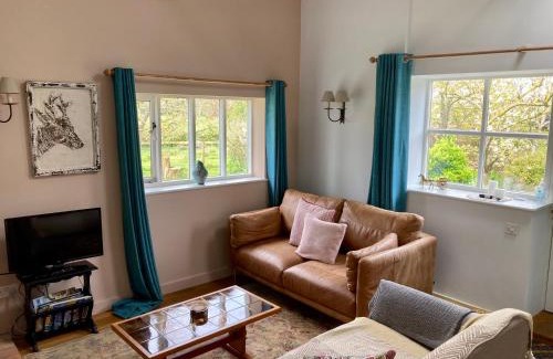 Saxmundham House | Simpers Drift