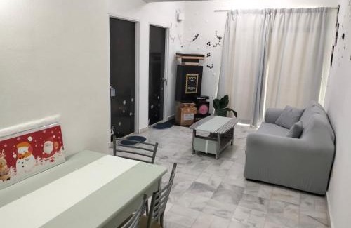 Taman Melaka Raya Apartment | Simple life homestay