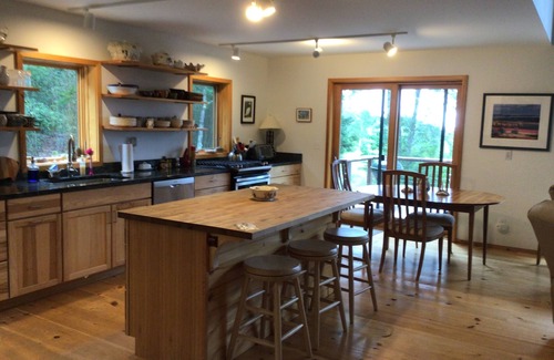 Sedgwick House | Simplify! Amazing views. Loaded kitchen. Pet friendly. Stargazing.