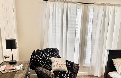 Deep River House | Simply home! Perfect location, private & cozy. Just waiting for you!