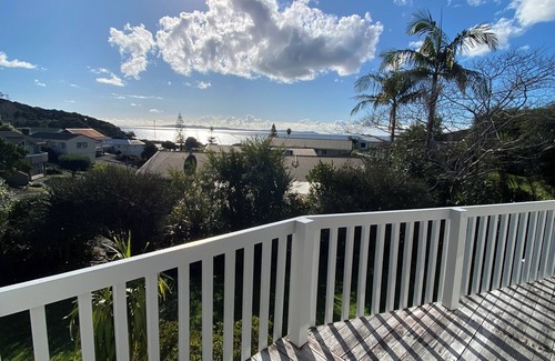 Cable Bay House | Simply Sunny