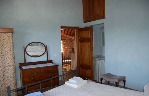 Pescaglia House | SINFONIA - in the hamlet village of Celle dei Puccini, Tuscany as is was and is