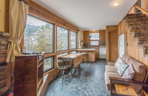Ridgway House | Singer Cabin 1