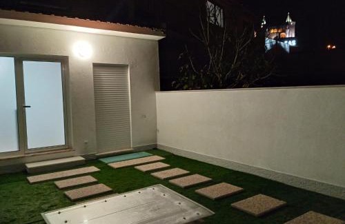 Sao Pedro Villa | Singer's Lounge