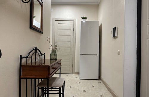 Almaty Apartment | "Singing birds" charming studio in center of Almaty with WiFi, AC