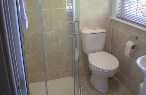 Retford House | Single Ensuite at The Lawns Guest House