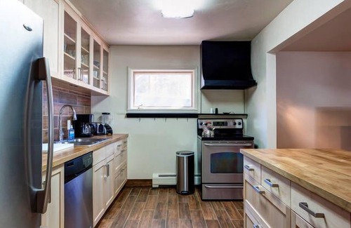 Vail Ski Chalet | Single Family Home in between Lionshead and Vail Village, on the Gore Creek.