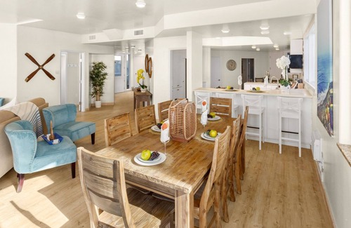 South Oceanside House | Single Family Oceanfront Home with Spa. P1643-0