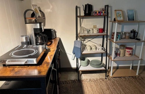 Shoreline House | Single level 1-bedroom house - NOT Active on Vrbo