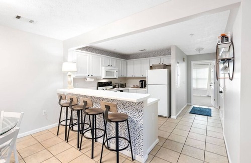Auburn Apartment | Single Room 2 with Shared Space