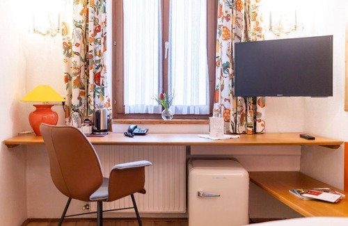 Altstadt House | Single room comfort, non refundable rate - Altstadthotel Wolf