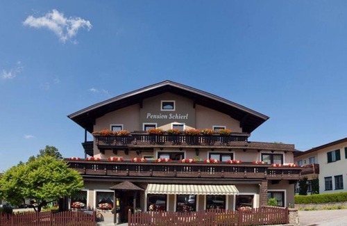 Faistenau Cottage | Single Room - Pension Schierl