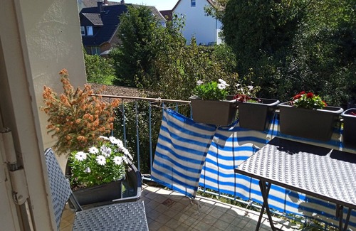 Detmold-Nord Bed & Breakfast | Single room with large balcony Balcony/close to the city 1st floor 22m2