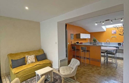 Saint-Mars-d'Egrenne Cottage | Single-storey house with garden for 7 in Normandy