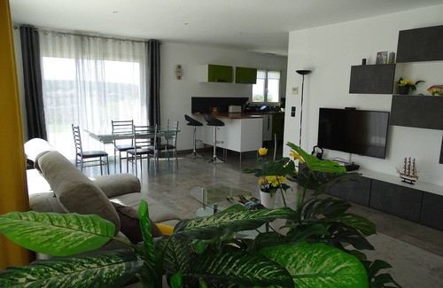 Flaux Villa | Single-storey family villa, pool, garden near Uzès